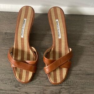 Stripped Manolo Blahnik wedges size 37-1/2-6-1/2/7